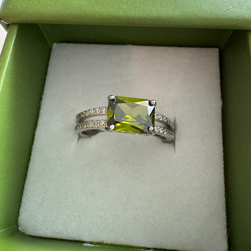 Born To Shine Ryze Party Matcha Ice CZ White Frost CZ Sterling Ring Size 7 - Picture 6 of 8